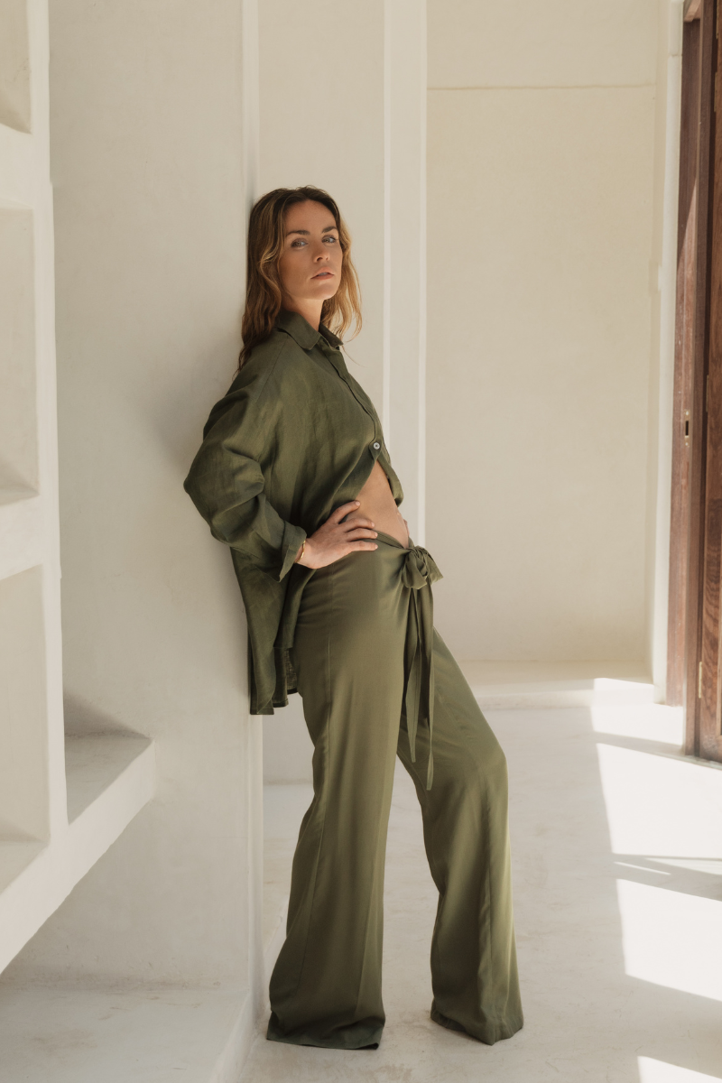 CLAIRE OVERSIZED SHIRT - OLIVE GREEN