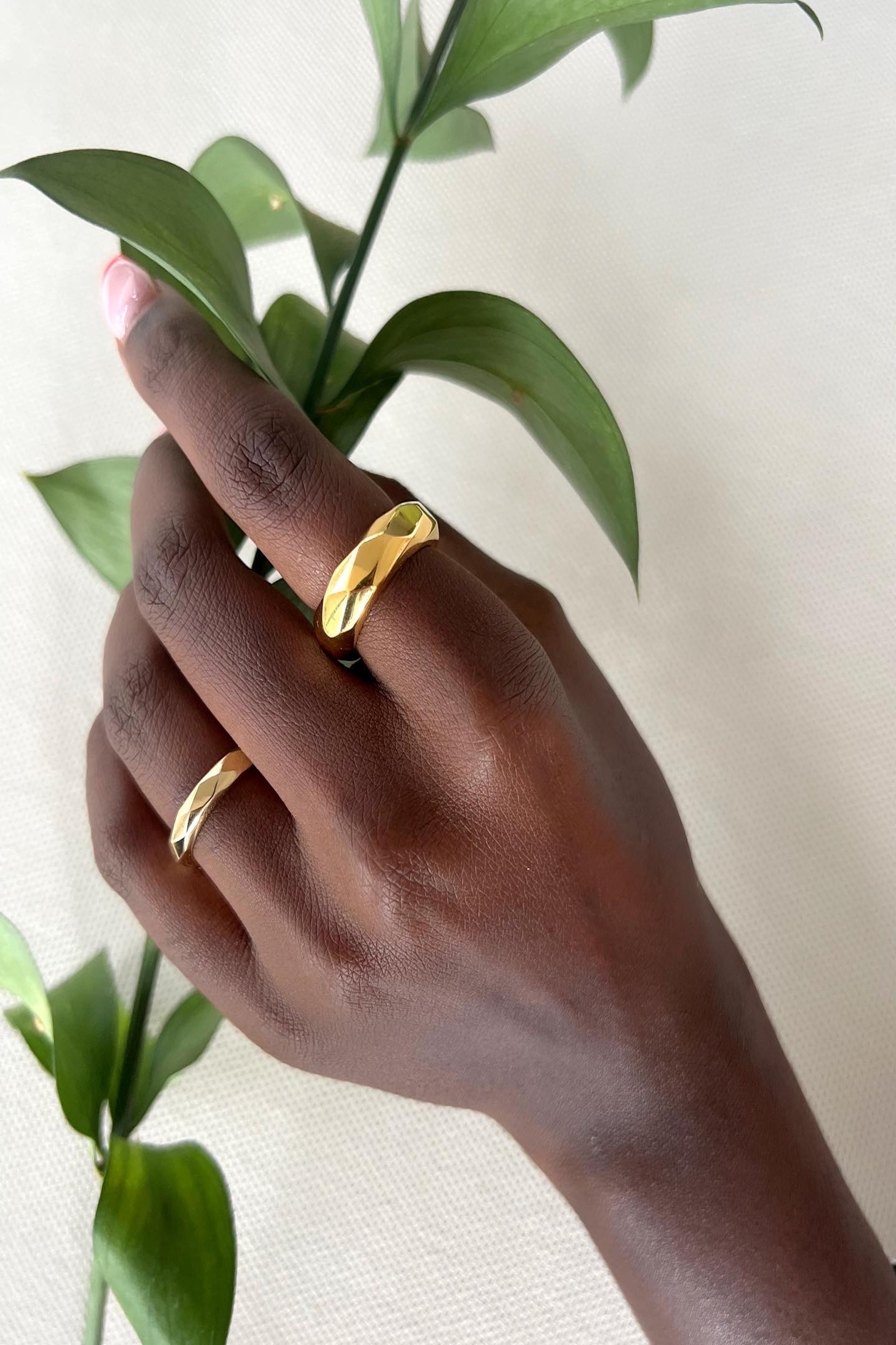 LIV RING SET