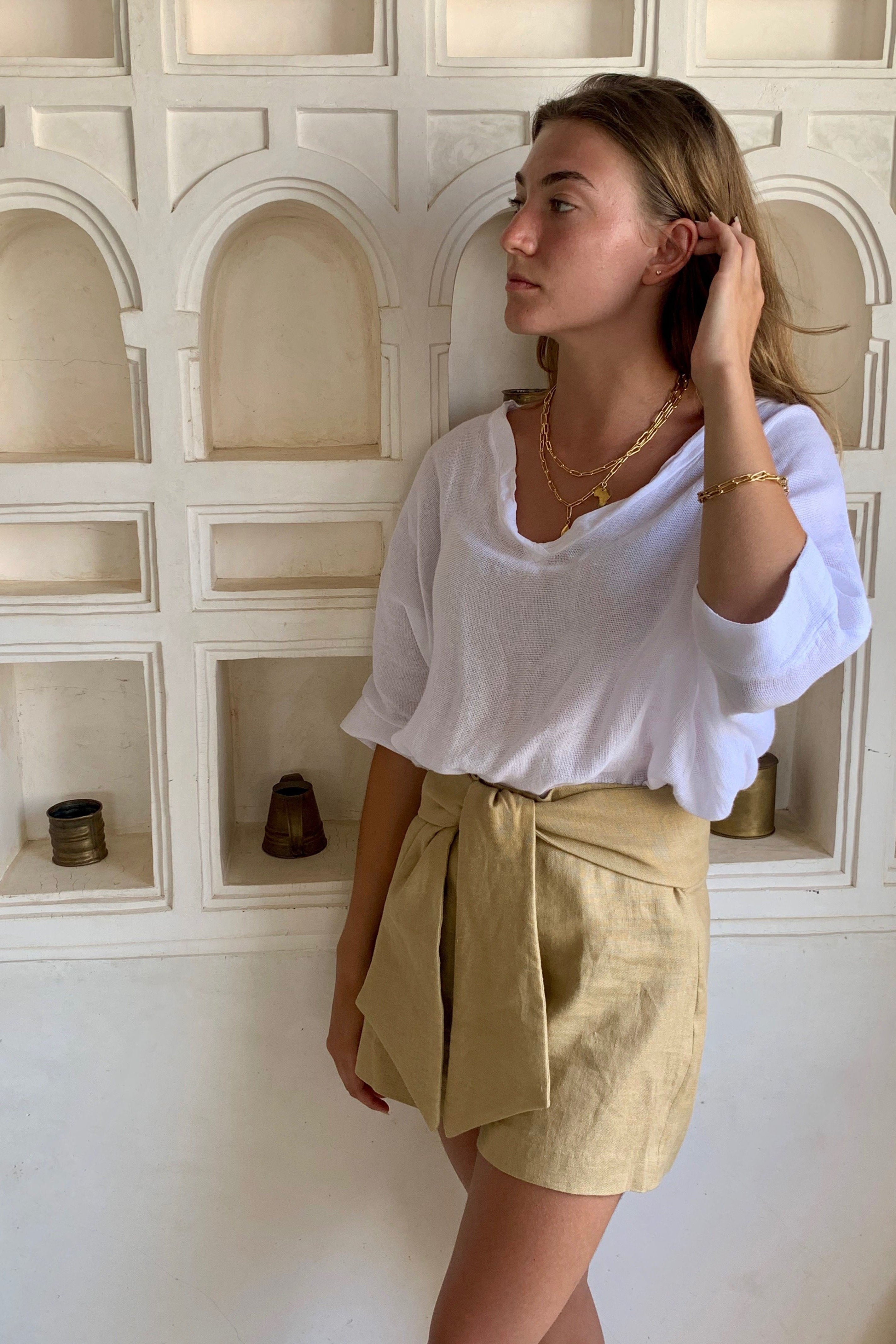 AVA SHORTS - SANDY