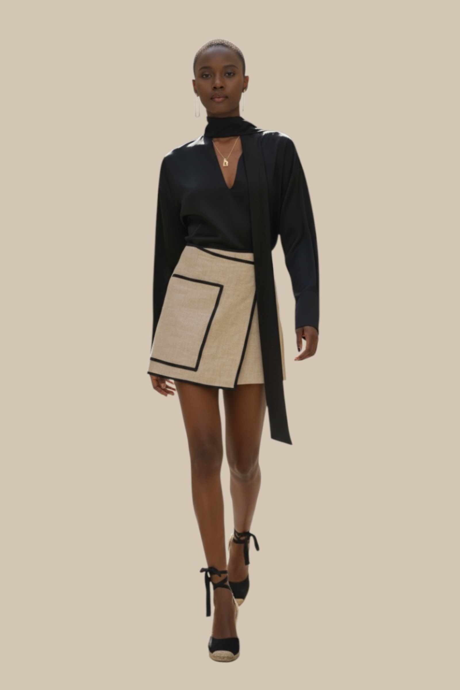 KYLIE CROPPED TRENCH COAT - BLACK