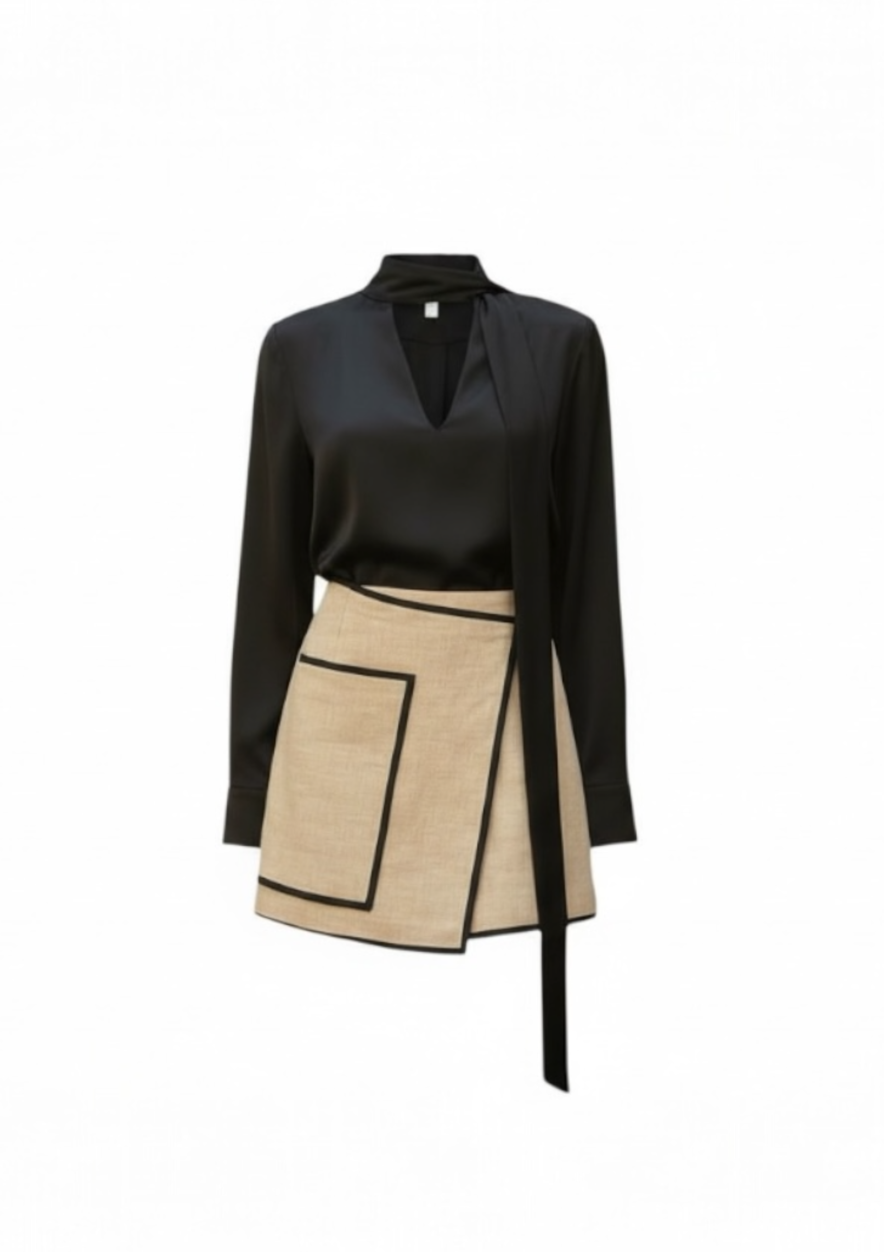 CARLA SKORT - BEIGE & BLACK