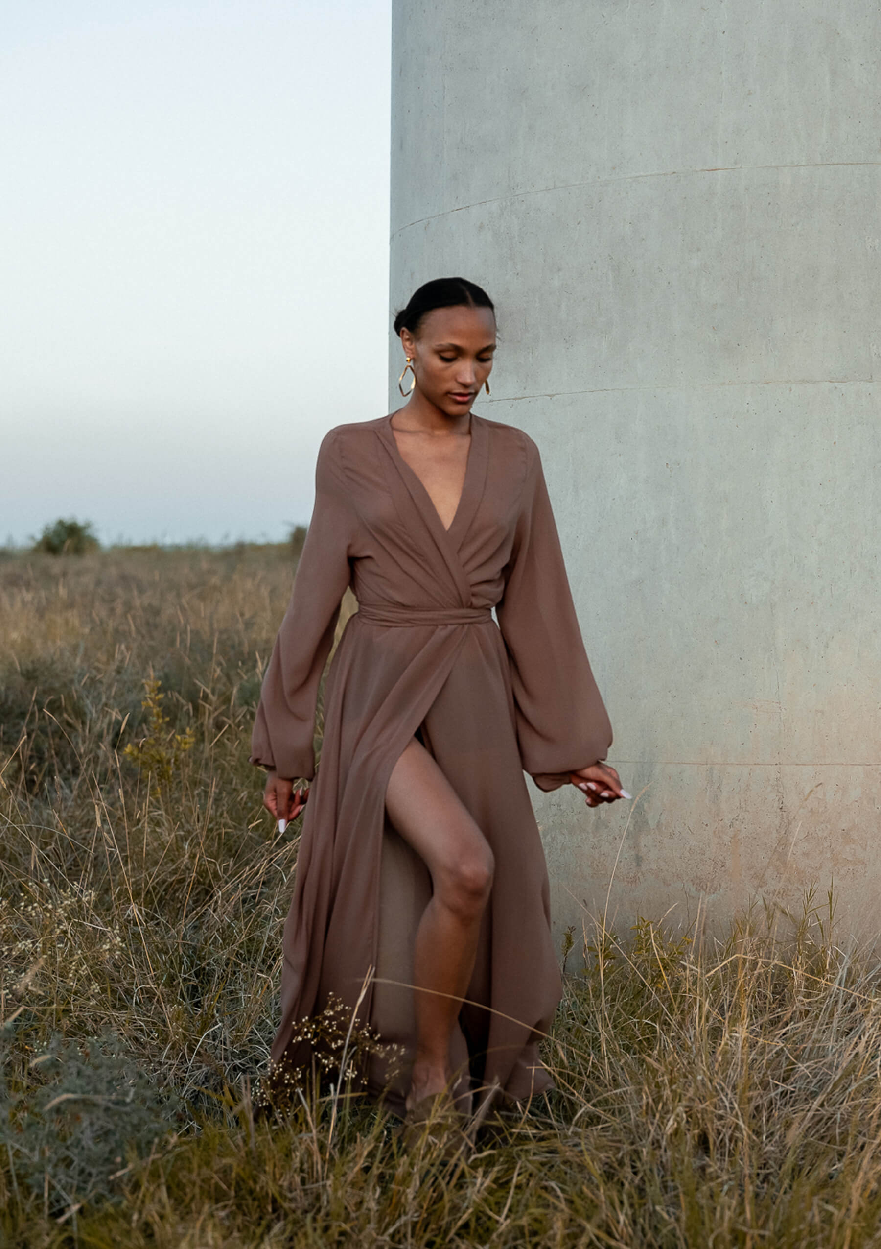 AMBER KIMONO DRESS - MOCHA