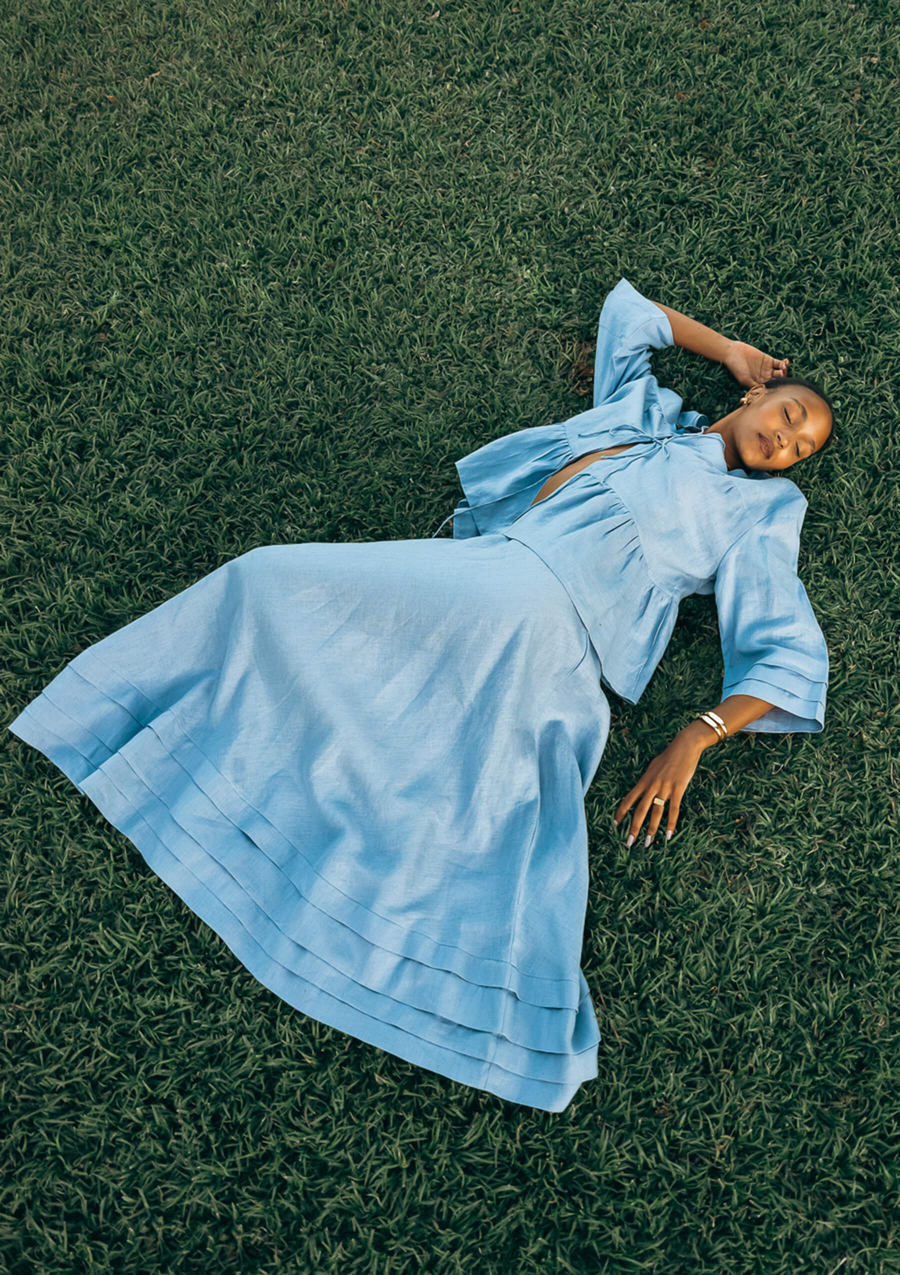 ISLA TOP - DUSKY BLUE