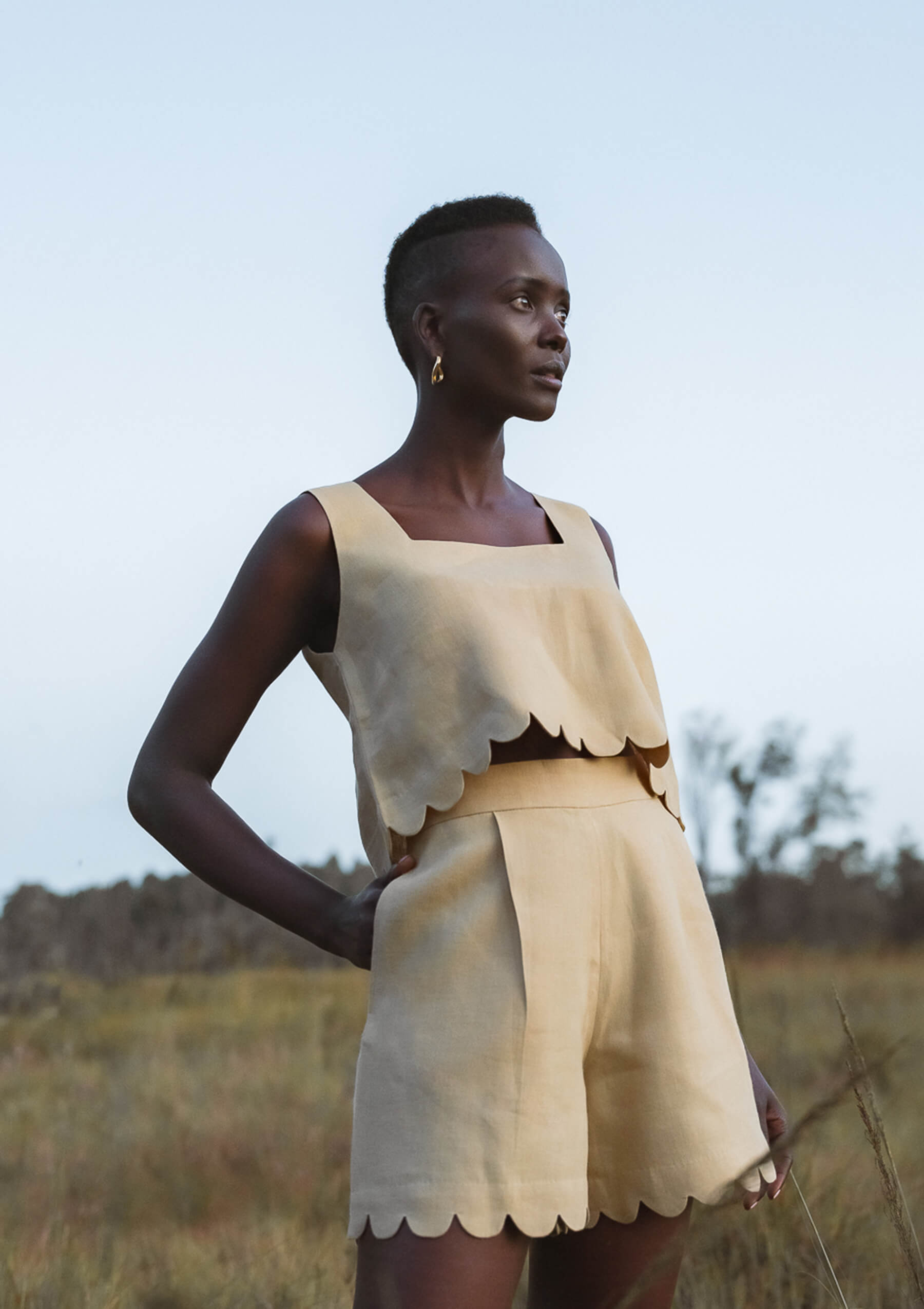 CLAUDIA SHORTS - SANDY BEIGE