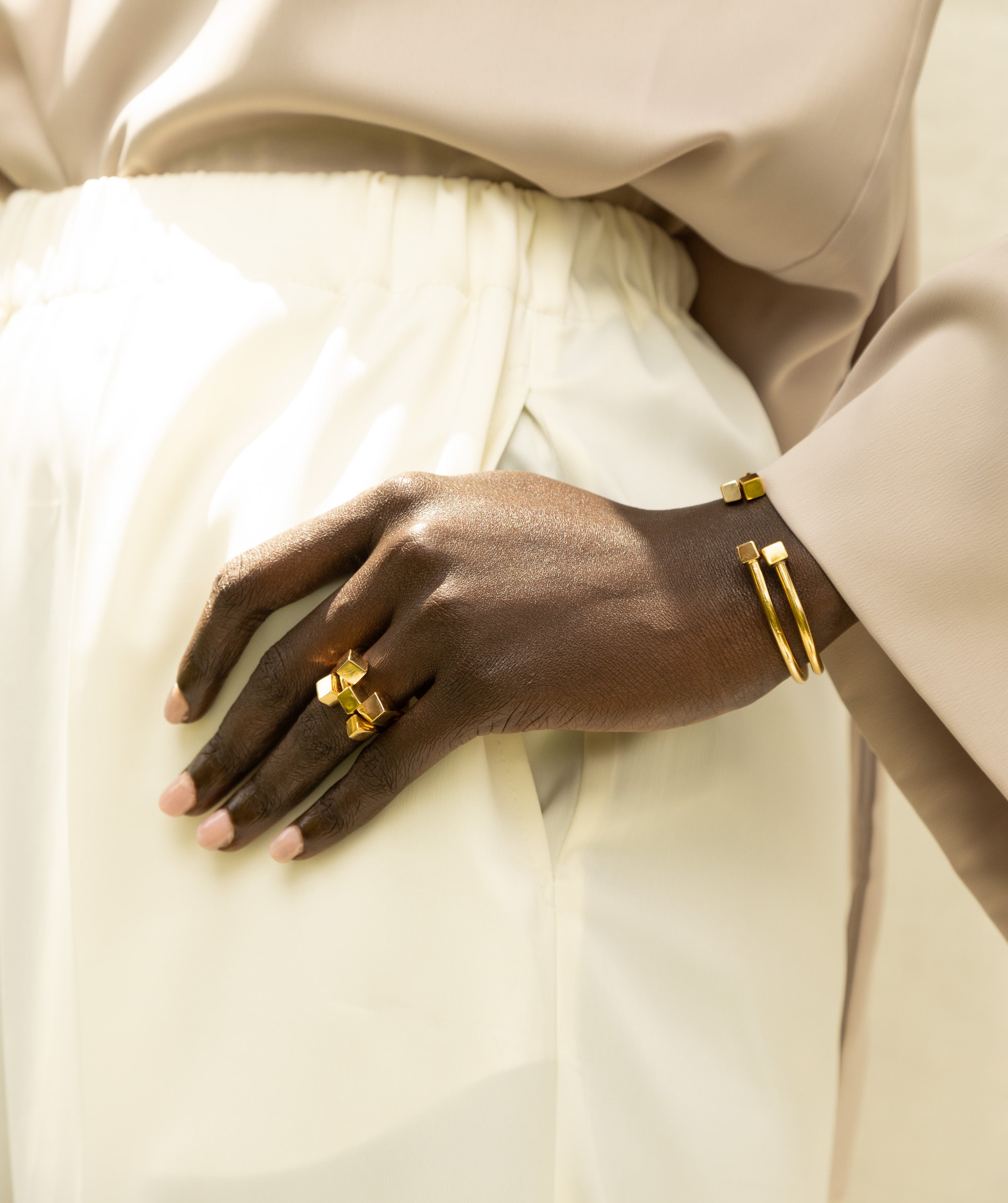 MIRA CUBE BRACELET