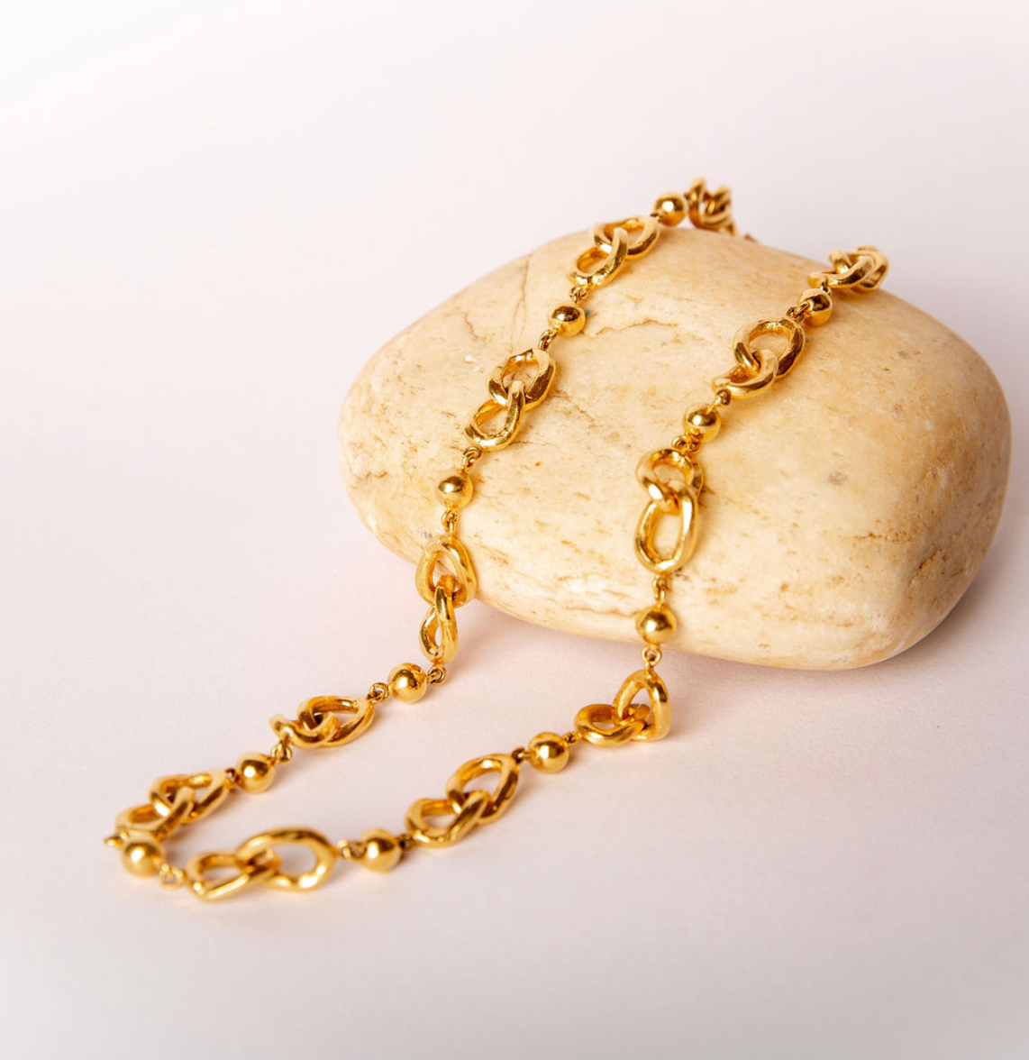 CYRA NECKLACE