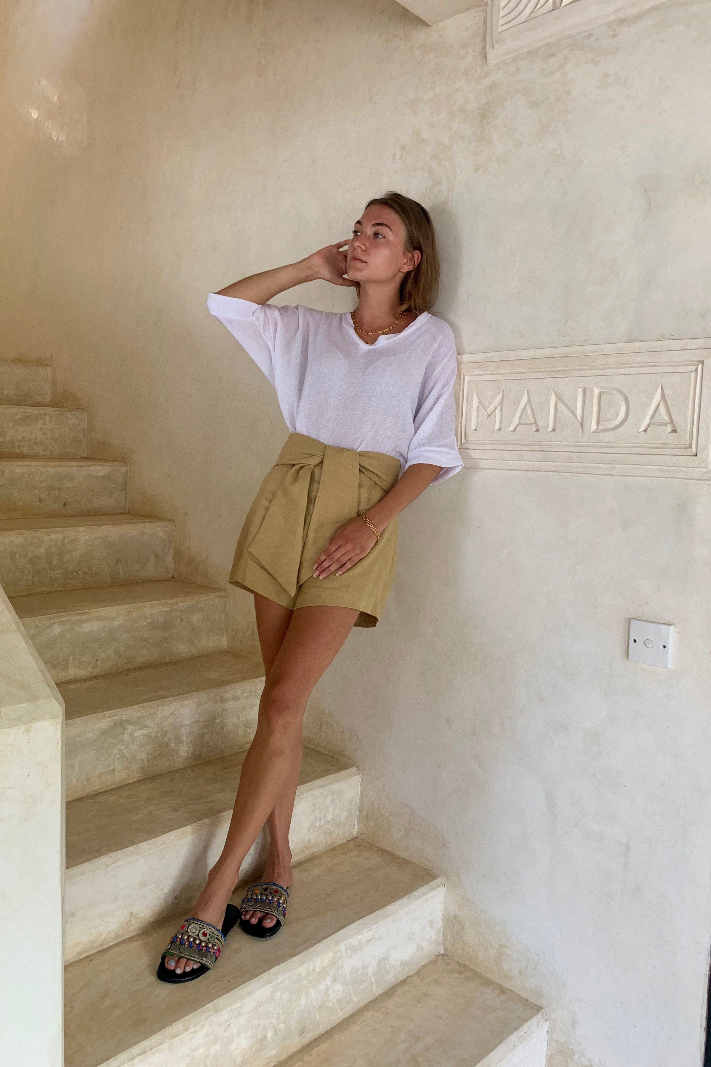 AVA SHORTS - SANDY