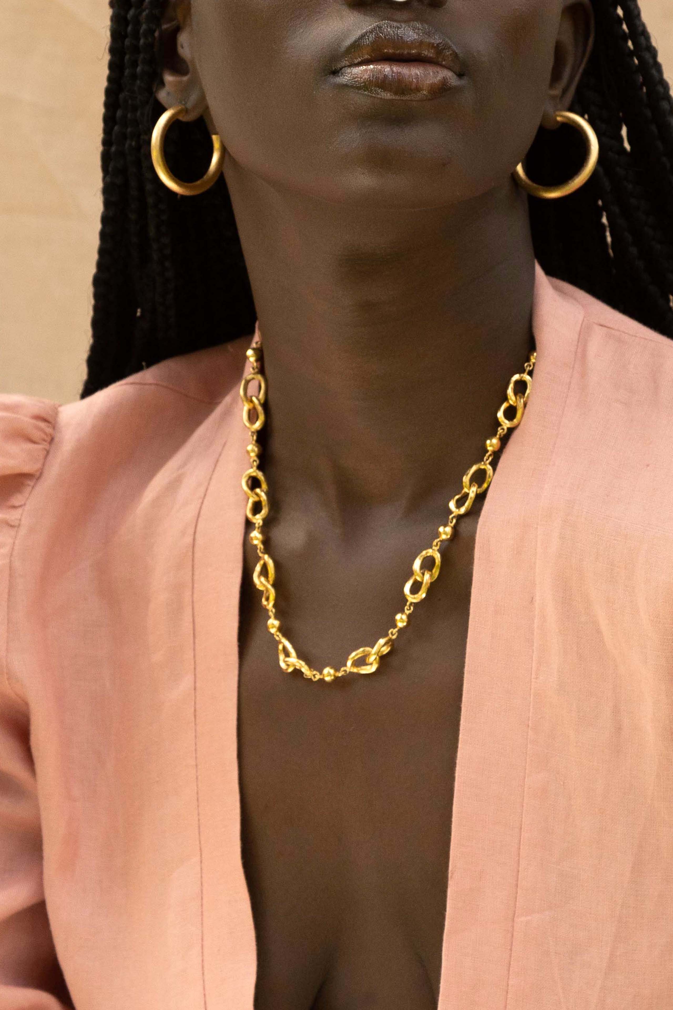 CYRA NECKLACE